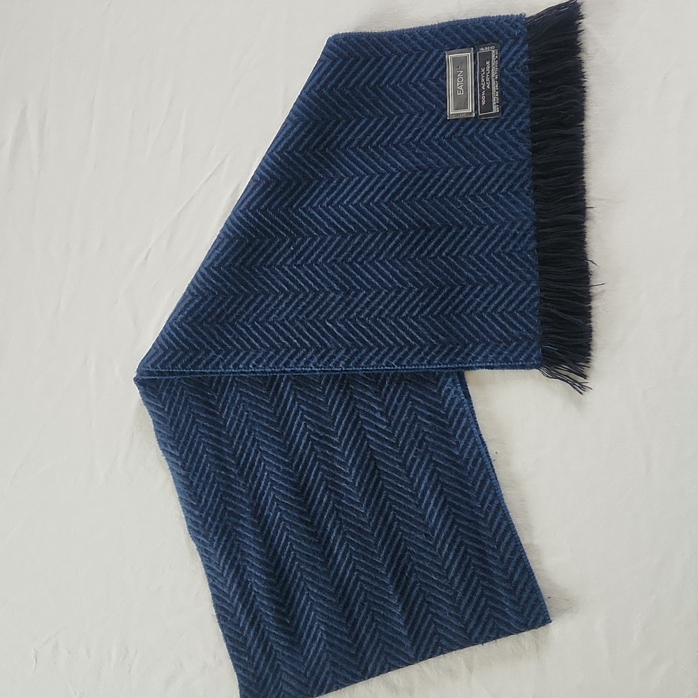 Vintage Eaton's Herringbone Scarf ❄️ - Picture 3 of 11